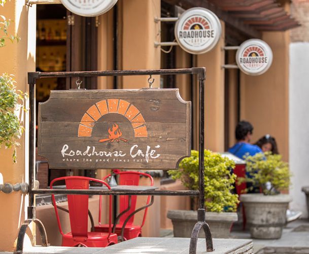 Roadhouse Cafe